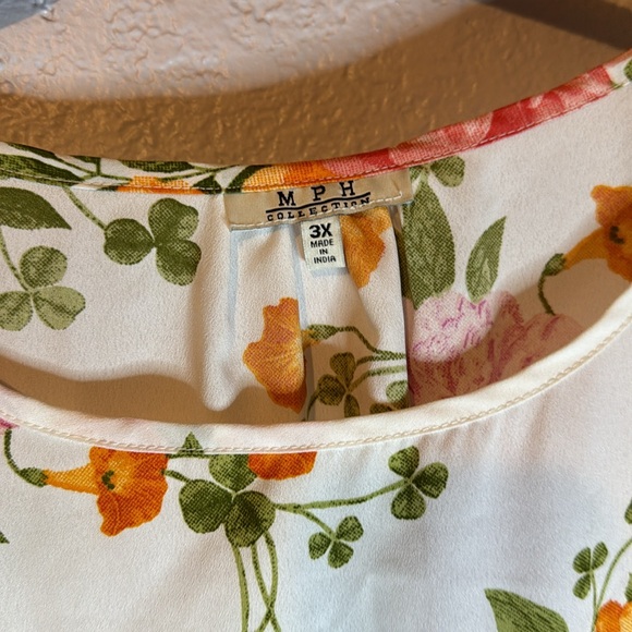 Floral tank top with cute ruffles sides xxxl - Picture 4 of 5